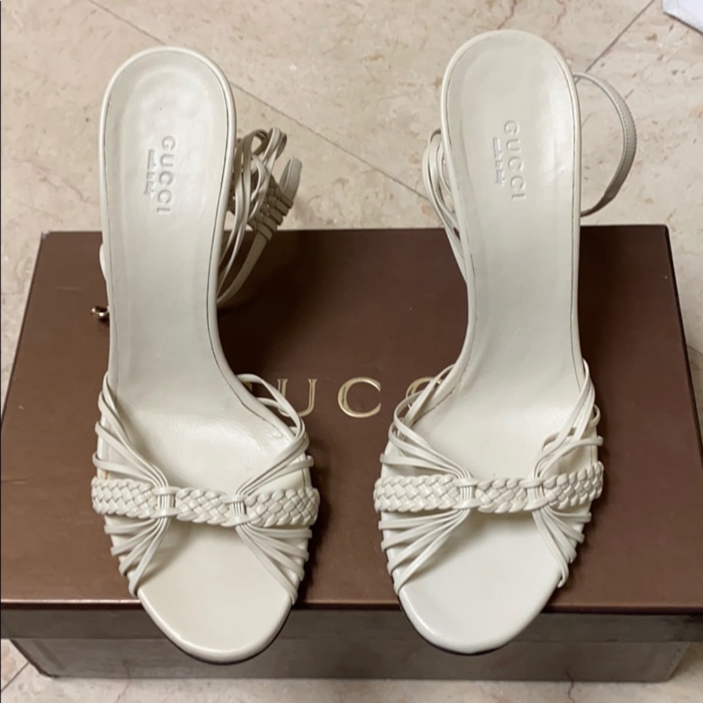Gucci Heels size 7.5